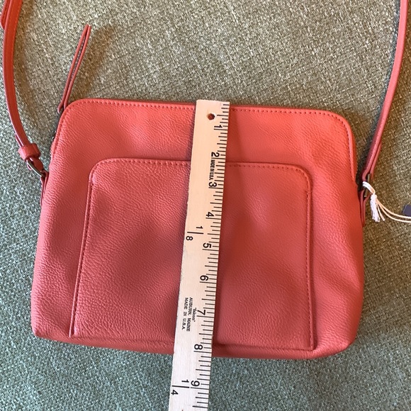 NWT Pink crossbody purse - Picture 4 of 8